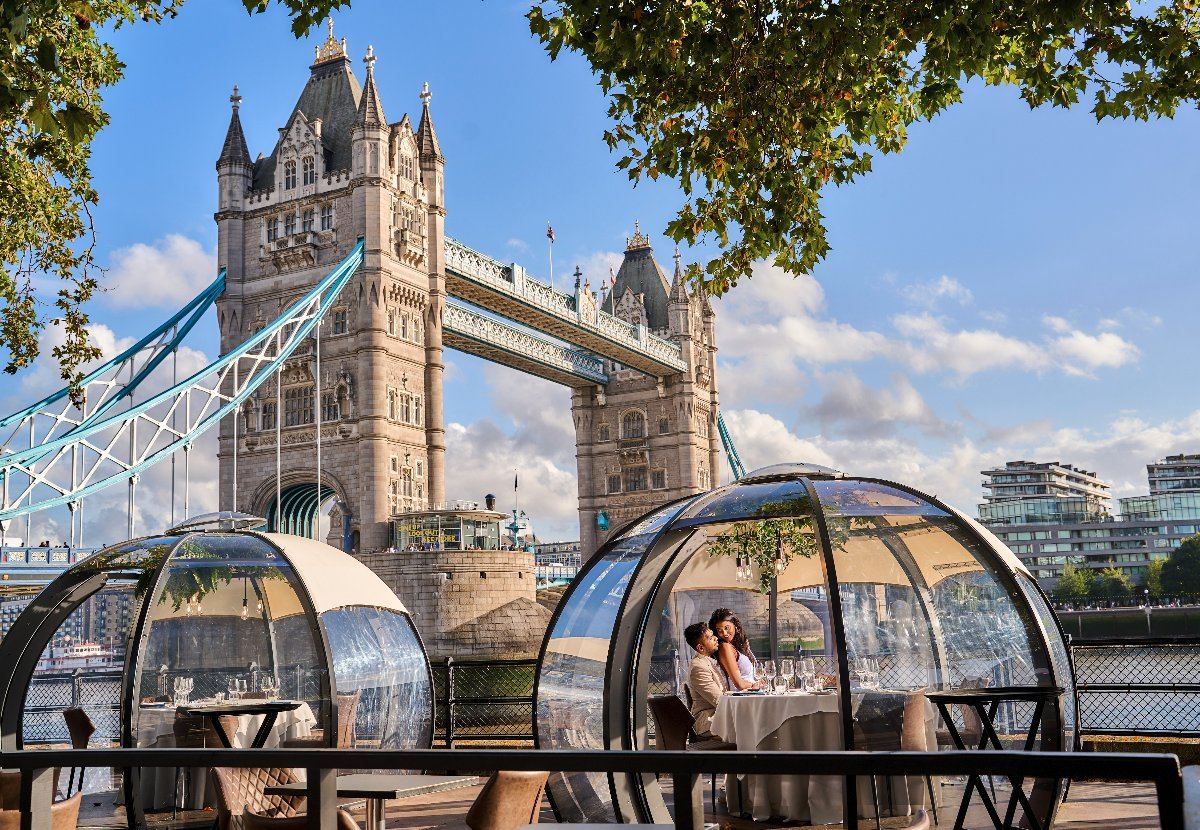 Aswanee & Pravin pre-wedding shoot at Tower Bridge by Heston Photo