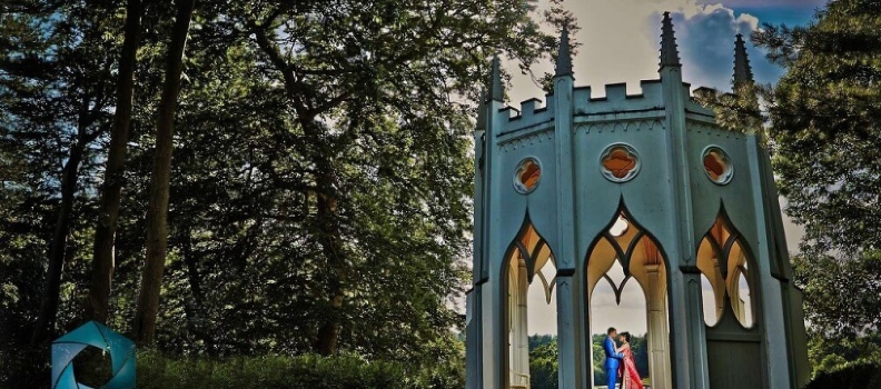 Barri & Sheena @ Painshill Park, Cobham